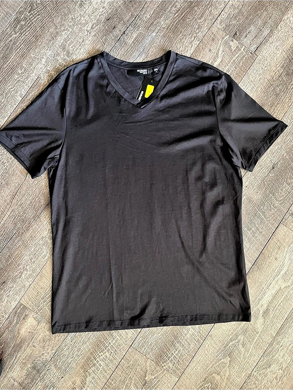 Murano Liquid Luxury Short Sleeve Tee in Black Large NWT
